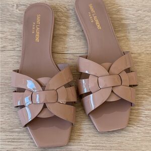 Saint Laurent Tribute Flat Sandals, size 38